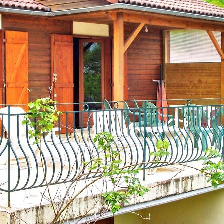 Chalet Charmant A Saint-Gerons Avec Piscine Partagee المظهر الخارجي الصورة