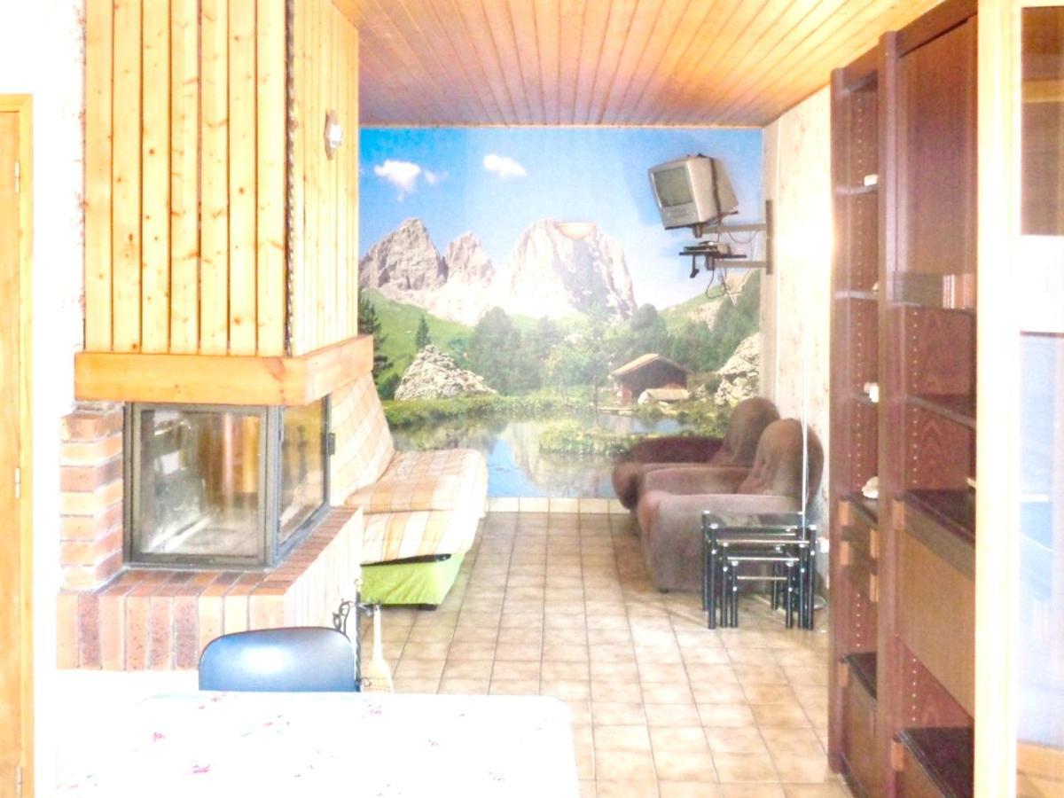 Chalet Charmant A Saint-Gerons Avec Piscine Partagee المظهر الخارجي الصورة