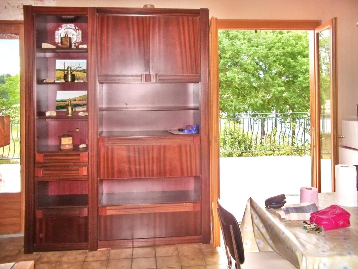 Chalet Charmant A Saint-Gerons Avec Piscine Partagee المظهر الخارجي الصورة